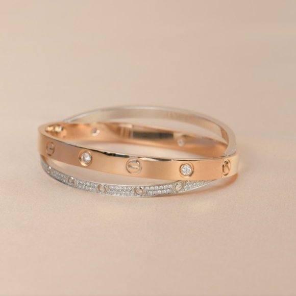 **SOLD** Cartier Love Bracelet White Gold Pave Diamond & rose gold 6 diamonds - Picture 2 of 10